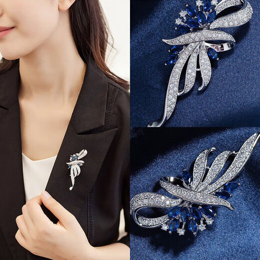 Ancient brooch, high-end women's light luxury corsage gift box, exquisite niche pin, silk scarf button, birthday gift for women, practical TW119 brooch 3-piece set