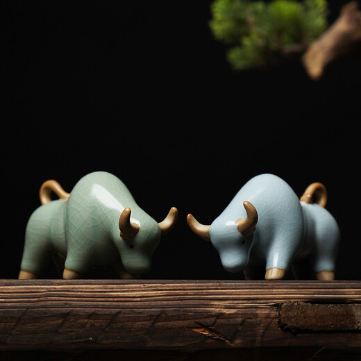 Qianyi tea pet cow ornaments twelve zodiac signs bullish tea play Ruyao open piece tea pet tea table accessories pouring tea animals Ruyao cow (bean green)