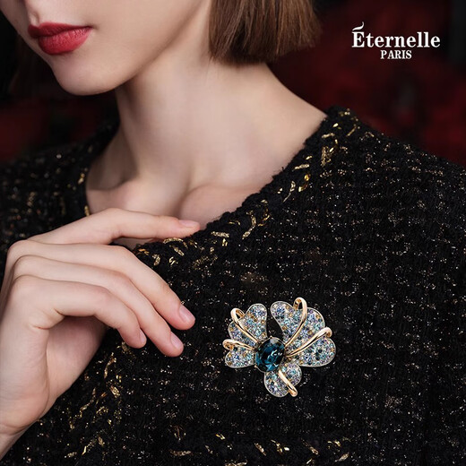 Eternelle French Eternal European and American Retro Iris Brooch Women's High-end Jewelry Austrian Crystal Corsage Elegant Blue