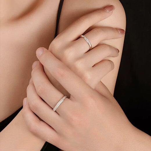 Chinese gold baby's breath couple ring, a pair of male and female proposal rings, girl's birthday gift, girlfriend, wife's wedding anniversary, baby's breath couple ring, Jingsuda