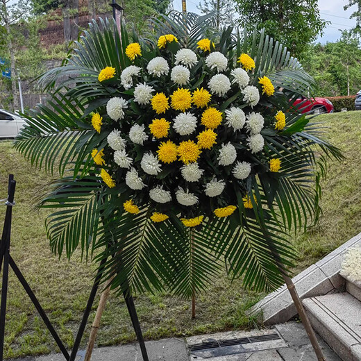 Meixianzan Qingming Festival sacrificial supplies flowers tomb-sweeping flowers memorial cemetery flower baskets wreaths chrysanthemum flowers city delivery style B-chrysanthemum wreath single