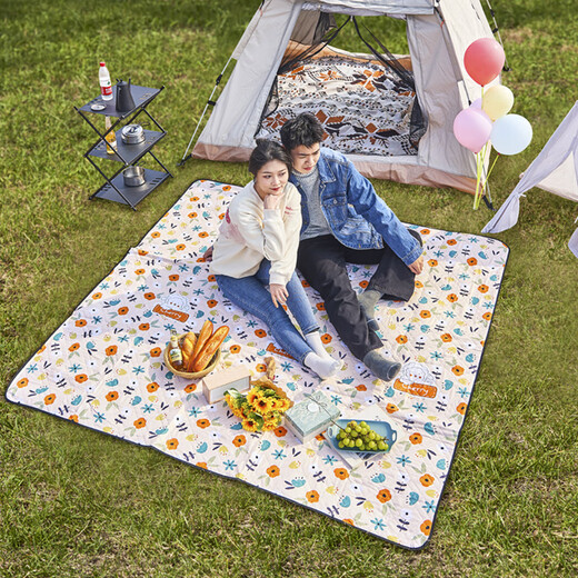 Made in Tokyo, outdoor picnic mat, park tent, moisture-proof mat, camping mat, ultrasonic machine washable floor mat, flowery 200*200cm