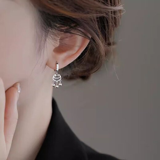 Qi Xiaomi 999 pure silver safe lock earrings for women 2025 new style earrings, high-end earrings, light luxury niche trendy earrings Xiangyun safe lock earrings 999 pure silver