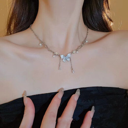 Meng Keduo Pearl Butterfly Tassel Necklace Girls Niche High-end Clavicle Chain Light Luxury Niche Design Necklace Hot Girl Accessories Butterfly Tassel Necklace
