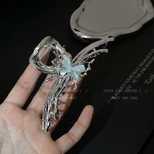 LEMIAO (LEMIAO) Butterfly Metal Clip Design has a niche Korean elegant temperament and cool style. Large hair volume and shark clip hair accessories A684-1 Butterfly Style A13-202