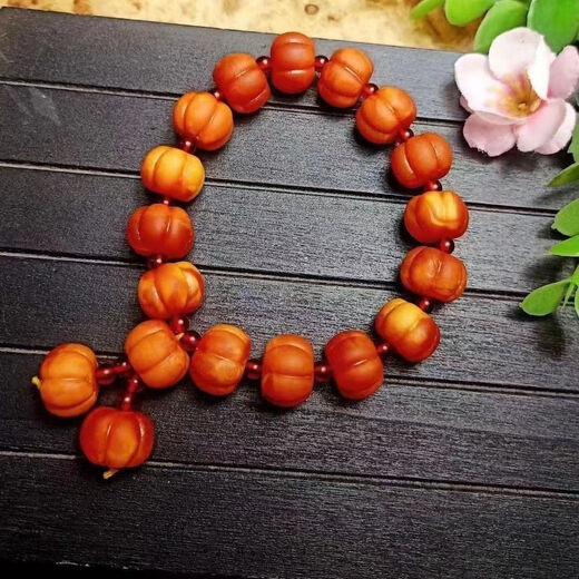 Hunter Natural Chicken Fat Yellow Men's Beeswax Bracelet Old Beeswax Raw Stone Amber Women's Bucket Beads Old-Type Bead Bracelet Style 2 (Men's Buddha Head) 18mm