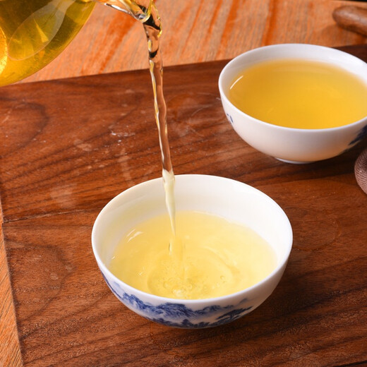 Fujian Tea House special grade Tieguanyin tea traditional craft strong-flavor charcoal-baked oolong tea canned ration tea charcoal-roasted strong-flavored Tieguanyin 250g x 2 cans