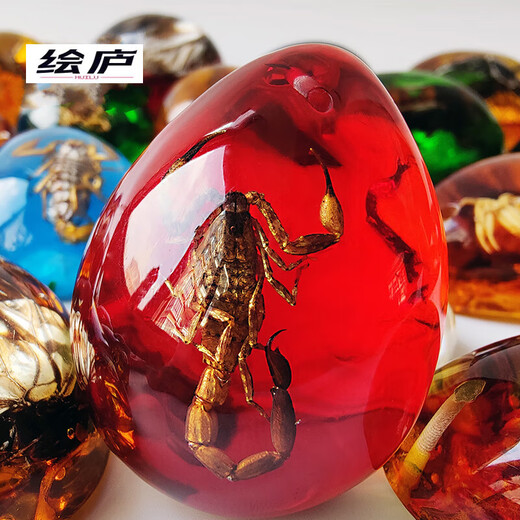 Huilu Insect Amber Pendant Natural Butterfly Specimen Insect Amber Necklace With Insect Animal Pendant Made Fashion Creative Single Side Polished Green Amber Crab With Lanyard