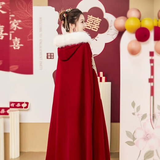 Libaixin 2025 New Chinese Style Bridal Xiuhe Cloak Wedding Shawl with Winter Thickened Hanfu Large Fur Collar Cape Burgundy B Style Thickened One Size