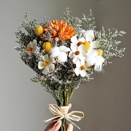 AIMAN dried flowers immortal flower decorative ornaments cotton real flowers small fresh eucalyptus leaves daisies pine cones living room bedroom flower arrangement wealth flower + snow lotus + immortal off-white hydrangea dried flower bag