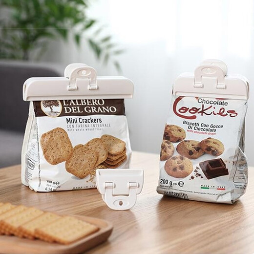 Home KATEI STORY Japanese sealing clip food sealing clip snack clip sealing strip moisture-proof fresh-keeping plastic bag potato chip tea clip white medium size 2 pieces + large size 2 pieces