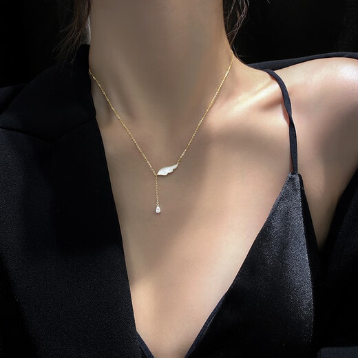 Farcoko Necklace Women's Small Wings Pendant Angel Wings Clavicle Chain New Birthday Gift for Girlfriend and Wife Rose Gold Chain Length 41.5cm+4cm