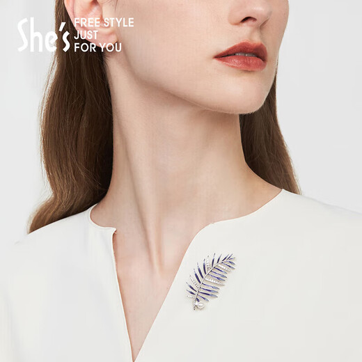 She s Qianzi hair accessories blue and white porcelain drip oil leaf high-end brooch ladies corsage pin birthday gift for girlfriend