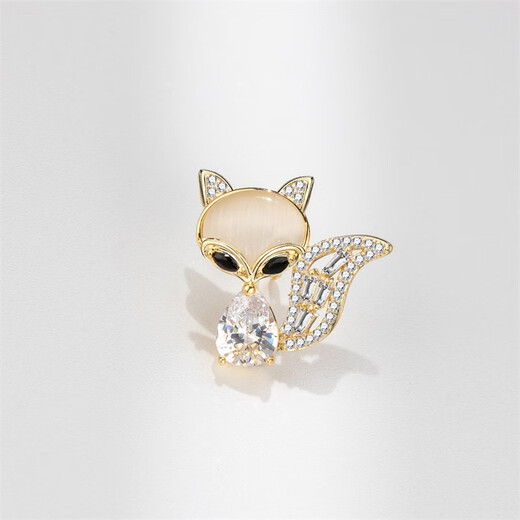 Qlady fox anti-exposure buckle cute corsage brooch high-end women's design sense niche pin fixed clothes birthday gift