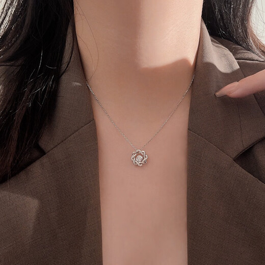 MZMZ Platinum Necklace PT950 Platinum Eight-Pointed Star for Women as a Valentine's Day Birthday Gift for Girlfriend and Wife Eight-Pointed Star Necklace - Light Luxury