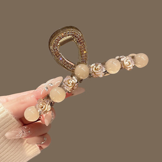 Wanyao Elegant Little Fragrance Camellia Beads Clip Large Size Hair Clip for Women with Large Hair Volume High-end Hair Shark Clip on the Back of the Head 8-Character Camellia Clip 9cm