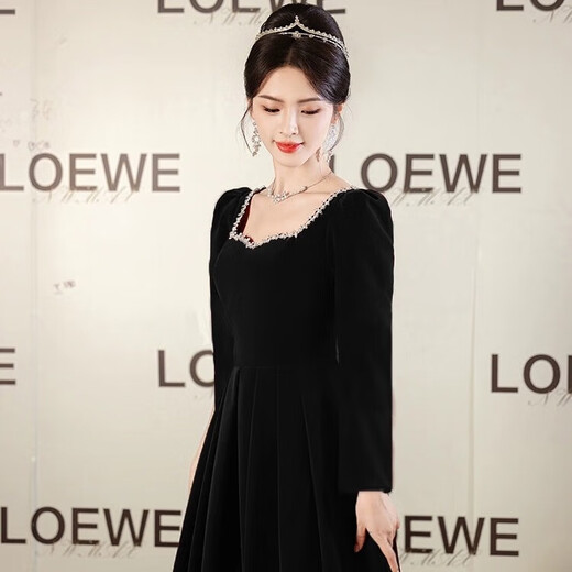 Li Baixin's new black large size evening dress annual meeting art exam velvet slimming high-end host vocal art exam dress winter black long sleeve S