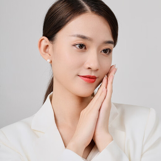 Queen of Pearls 18k gold akoya seawater pearl earrings strong light high-end small light bulb earrings birthday gift for women