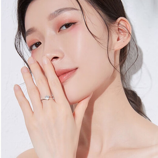 Qijun pt950 platinum moissanite snowflake ring for women platinum crown ring light luxury new year Valentine's Day birthday gift to girlfriend platinum pt950 six-claw diamond ring + light luxury gift box