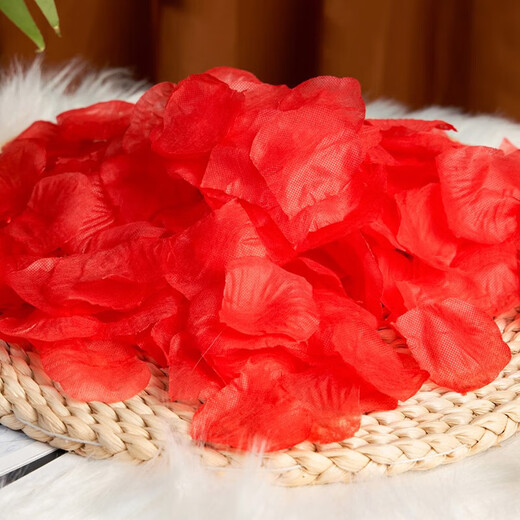 Antarctic Story Simulation Wedding Rose Petals Wedding Birthday Hand Spreading Flowers Confession Proposal Romantic Wedding Room Decoration Supplies Valentine's Day Milky White (3 Packs of 300 Pieces)