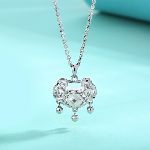 Yuan Shengfu's new PT950 fashionable copper coin lock bag platinum pendant platinum bell lock bag necklace gift 4.56 g