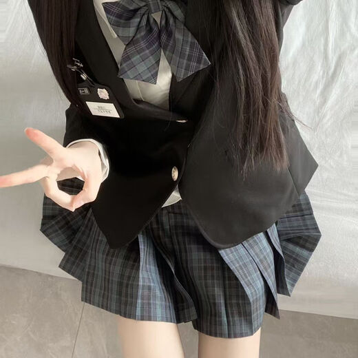 Luo Meijiang jk uniform blazer spring and autumn original style college style school supply sense short coat women's cardigan JK two-button black suit It is recommended to go up one size XL