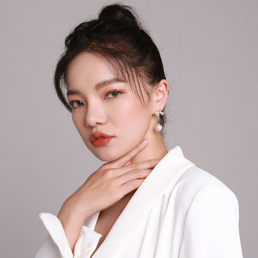 Qlady bow tassel earrings, feminine and high-end, 2025 new imitation pearl earrings, light luxury earrings gift