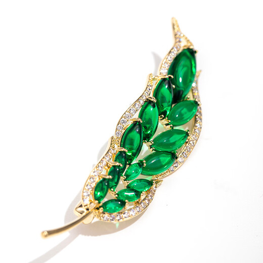 Qlady one leaf brooch, high-end women's light luxury green corsage suit accessories anti-exposure collar pin birthday gift for friends
