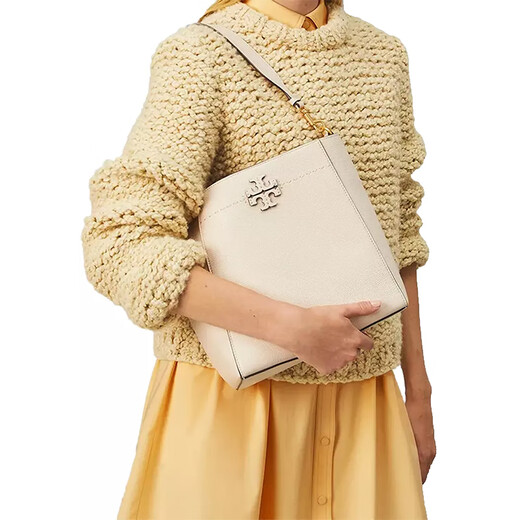 托里.伯奇（TORY BURCH）汤丽柏琦TB女包 牛皮McGraw大容量荔枝纹水桶包单肩包大号26cm 奶油白73338-724