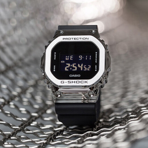 CASIO G-SHOCK classic small square waterproof and shockproof LED lighting sports men's watch GM-5600-1DR