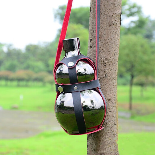 Yingrong 304 stainless steel gourd jug outdoor portable wine gourd kettle strap leather case thickened stainless steel jug 304 gourd 3Jin Jin is equal to 0.5 kg (1 wine glass + 1 funnel)