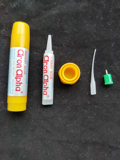 DIY jewelry accessories sticky pearl hand-inlaid quick glue AA super glue jewelry jewelry golden wood glue 1 stick of glue contains 1 dropper