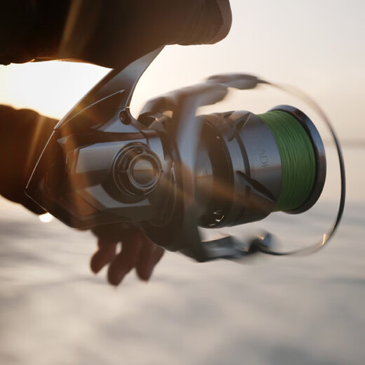 SHIMANO spinning wheel 23STRADIC Lua wheel sea fishing reel lightweight long-range fishing reel fishing reel fishing reel 23 models C2000HG type left and right hand interchangeable type