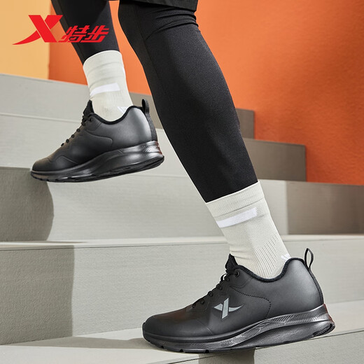 Xtep sports shoes men's running shoes winter plus suede leather waterproof lightweight shock-absorbing casual jogging shoes cotton shoes black