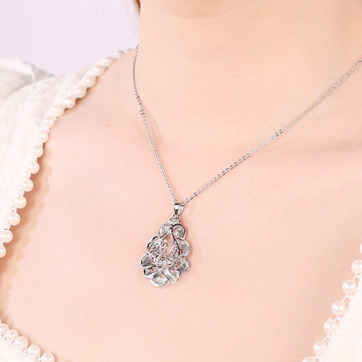 Yuan Shengfu's new PT950 high-quality fashionable peacock platinum pendant, elegant platinum pendant for women, 8.73 grams