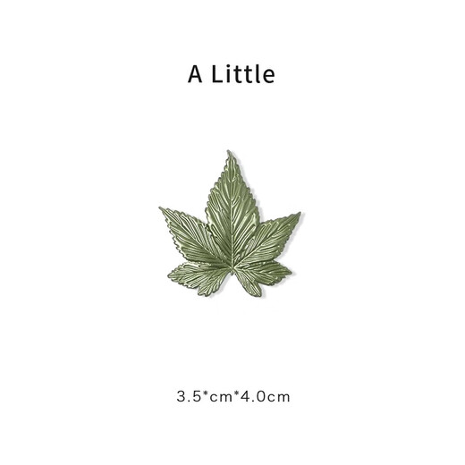 Fresh maple leaf retro brooch, high-end ins temperament, luxury creative diy accessories, sweater suit brooch for men and women, three-layer maple leaf brooch, simple outfit