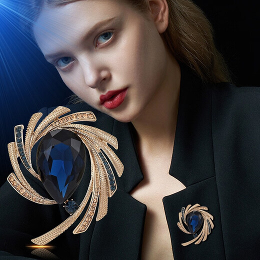 Marco Bizzarri brand brooch for women, new model, bright star brooch, high-end women's crystal retro pin, versatile anti-exposure corsage for women, Valentine's Day gift for girlfriend, wife's birthday gift