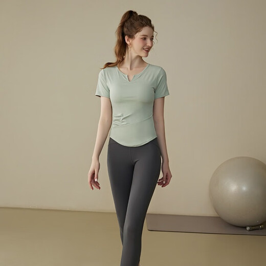 LULU CENTURY yoga wear with chest pad for women, sports tops, Pilates training, quick-drying fitness short-sleeved T-shirt, breathable dance clothes, yellow, including chest pad, L recommended 110-125 Jin Jin equals 0.5 kg