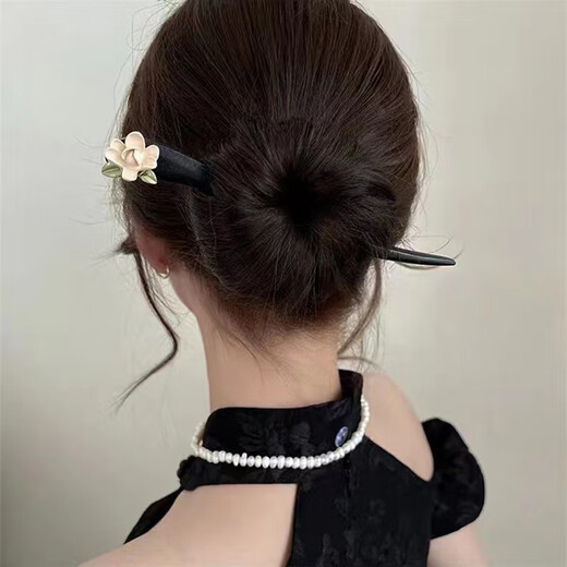 Wanbao Hairpin New Chinese Style Ancient Style Wooden Imitation Pearl Step Swinging Hairpin High-end Daily Hanfu Hairpin Headwear Green Peacock Dance