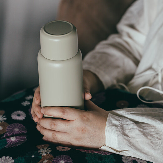 Mr. Stew's new insulated cup 316 stainless steel stuffy tea cup with car travel stew tea cup custom made tea cup pine apricot 550ml ceramic coating intelligent temperature display