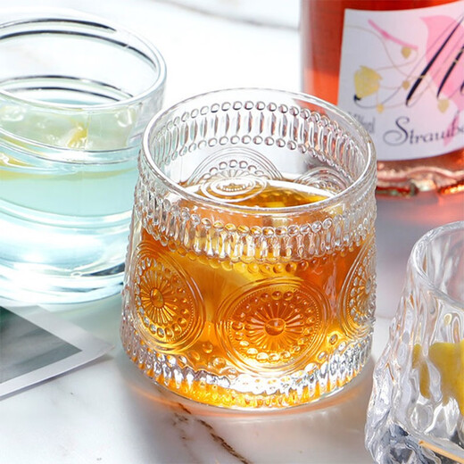 Molson Creative Rotating Whiskey Cup Thickened Personalized Tumbler Glass Wine Glass Wine Glass Gyro Cup Diamond Style-250ml Single