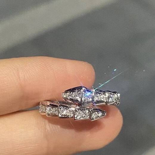 OINE 18K gold snake bone ring V gold inlaid with mother-of-pearl, rose gold, anti-fading, full of diamonds, niche design, exquisite and fashionable, white mother-of-pearl (wide version) No. 5