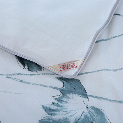 
Meiyuan Climbing the Breeze Lotus Pure Silk Quilt M9901-1