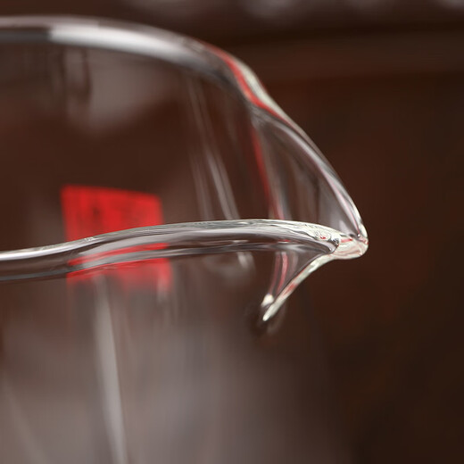 Jiutang thickened glass fair cup high-end kung fu tea set accessories small green mandarin tea leak filter integrated tea divider size Kyoya large straight male cup + card net 450ml