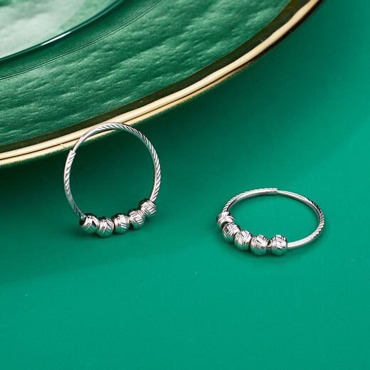 Yuan Shengfu's new PT950 transfer bead hoop platinum earrings platinum earrings 3.19 grams inner diameter about 2cm