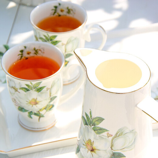 Household water cup set bone china cup set European emerald water set light luxury tea cup living room drinking cup camellia water set 8 pieces (6 cups 1 pot 1 shelf)