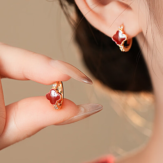 KASIYU2025 New Autumn and Winter Red Oil Drop Earrings and Earrings, Exquisite Four-leaf Clover Earrings, New Year Earrings, Versatile Women's Four-leaf Clover Earrings
