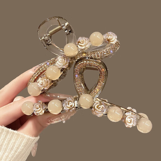 Wanyao Elegant Little Fragrance Camellia Beads Clip Large Size Hair Clip for Women with Large Hair Volume High-end Hair Shark Clip on the Back of the Head 8-Character Camellia Clip 9cm