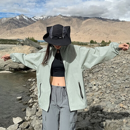 Bo Naling outdoor sun protection clothing women's mountaineering clothing mountain style ice silk cool breathable quick-drying skin clothing fishing and cycling clothing thin coat light sun protection clothing bean paste green L suitable for 100-120 Jin Jin equals 0.5 kg