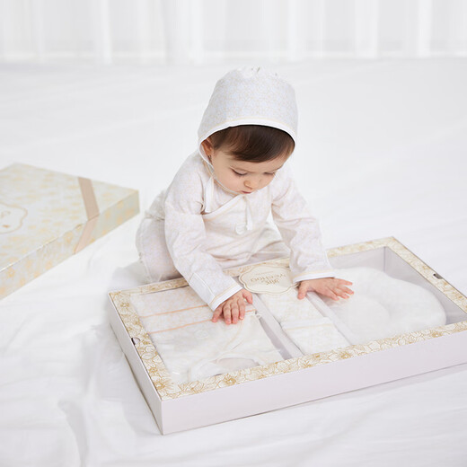 YEEHOO is a gift for pregnant mothers, YEEHOO newborn gift box, newborn baby full-month gift, baby clothes gift box, classic champagne 6-piece set, four seasons style